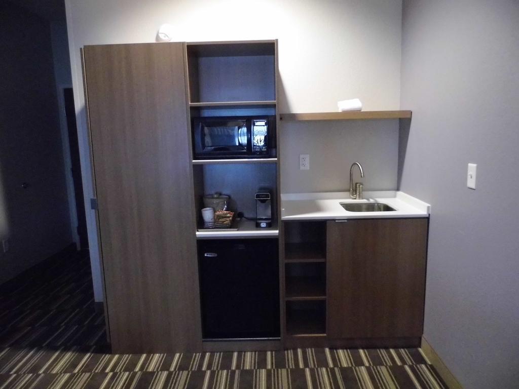 Hotel Microtel & By Wyndham Vernal/naples Vernal
