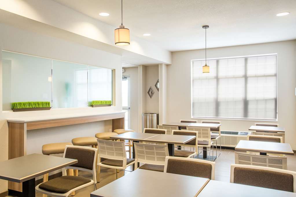 Hotel Microtel & By Wyndham Vernal/naples 2*