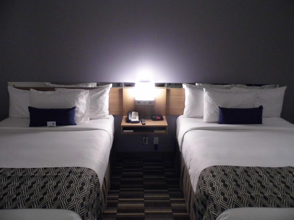 Microtel & By Wyndham Vernal/naples 2* Vernal