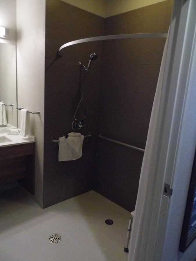 Microtel & By Wyndham Vernal/naples Hotel