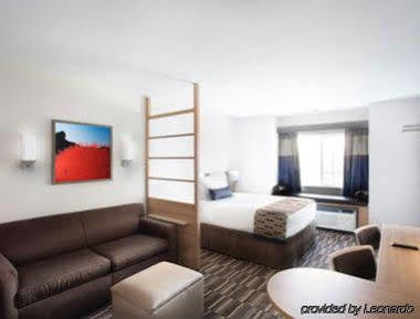 Microtel & By Wyndham Vernal/naples 2* Vernal