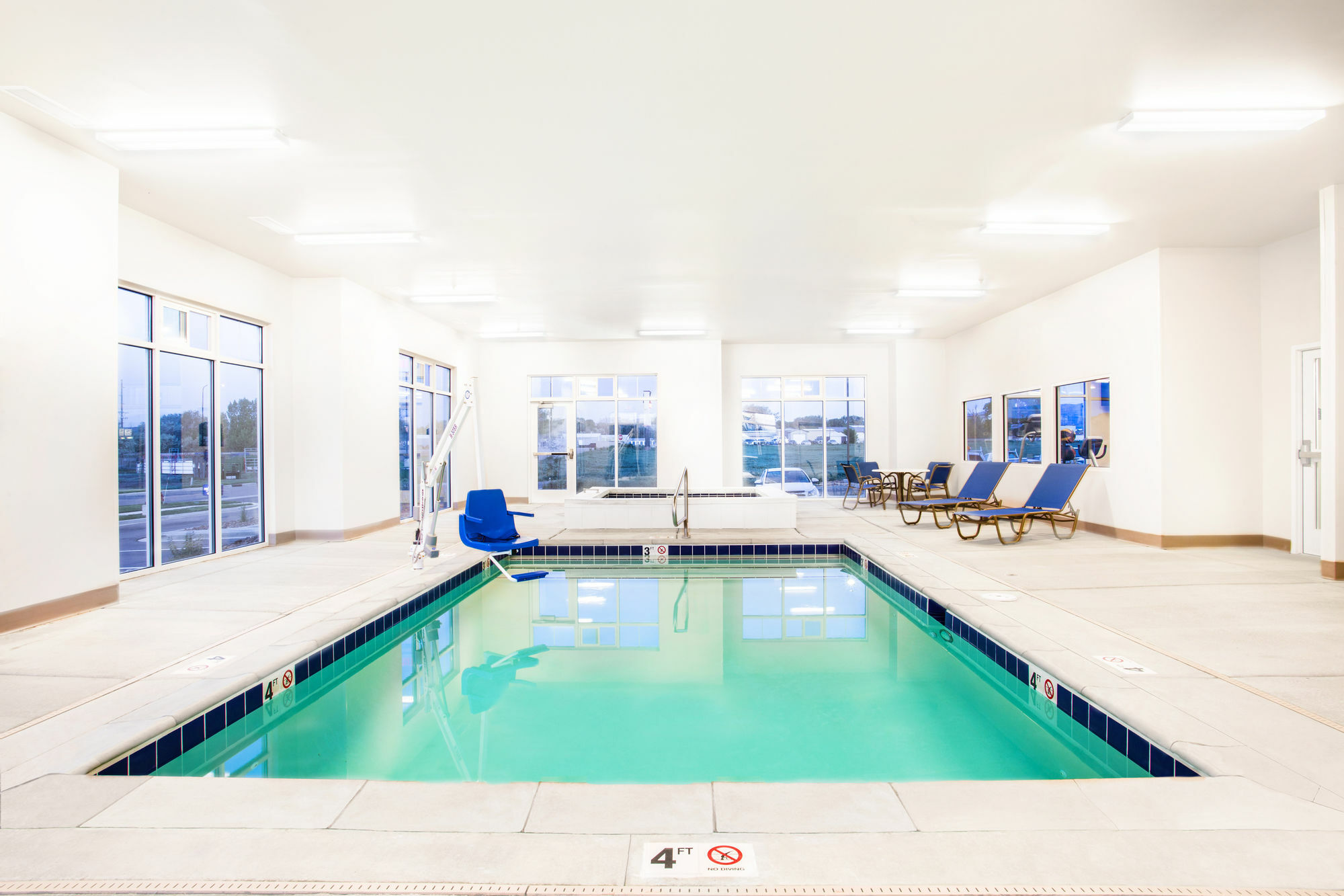Microtel & By Wyndham Vernal/naples Hotel 2*